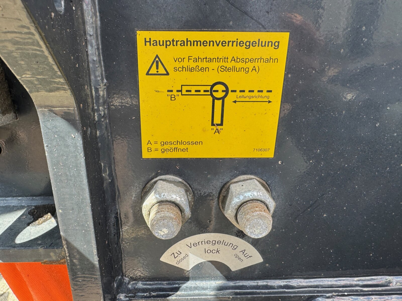 Doll LOGO H3L-14XL LOGO H3L-14XL, Liftachse, Nachlauflenkachse, teleskopierbar 9,4m-12,9 - Timber semi-trailer: picture 3 Doll LOGO H3L-14XL LOGO H3L-14XL, Liftachse, Nachlauflenkachse, teleskopierbar 9,4m-12,9 - Timber semi-trailer: picture 3