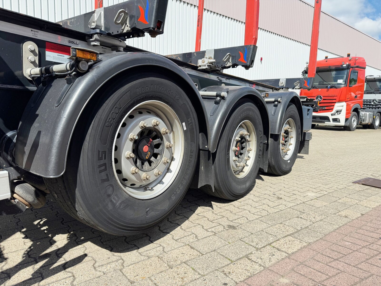 Doll LOGO H3L-14XL LOGO H3L-14XL, Liftachse, Nachlauflenkachse, teleskopierbar 9,4m-12,9 - Timber semi-trailer: picture 5 Doll LOGO H3L-14XL LOGO H3L-14XL, Liftachse, Nachlauflenkachse, teleskopierbar 9,4m-12,9 - Timber semi-trailer: picture 5