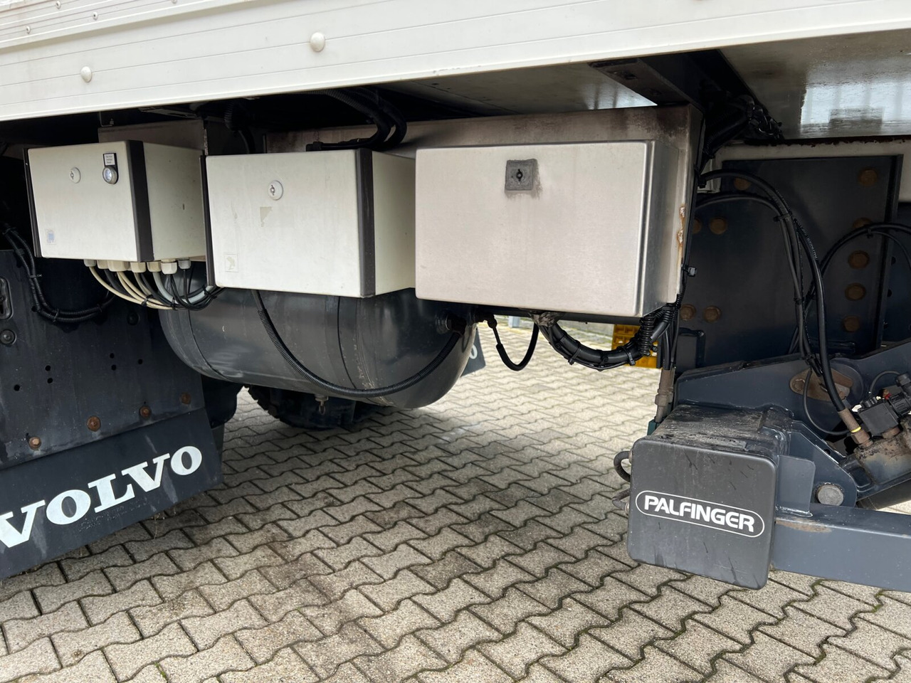 FE 280 4x2 FE 280 4x2, Stickstoffkühler/Nitrogen-Freezer/LBW MBB - Refrigerator truck: picture 2 FE 280 4x2 FE 280 4x2, Stickstoffkühler/Nitrogen-Freezer/LBW MBB - Refrigerator truck: picture 2