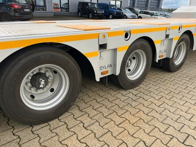 FSML 2 B1 FSML 2 B1 mit Liftachse - Low loader semi-trailer: picture 3 FSML 2 B1 FSML 2 B1 mit Liftachse - Low loader semi-trailer: picture 3