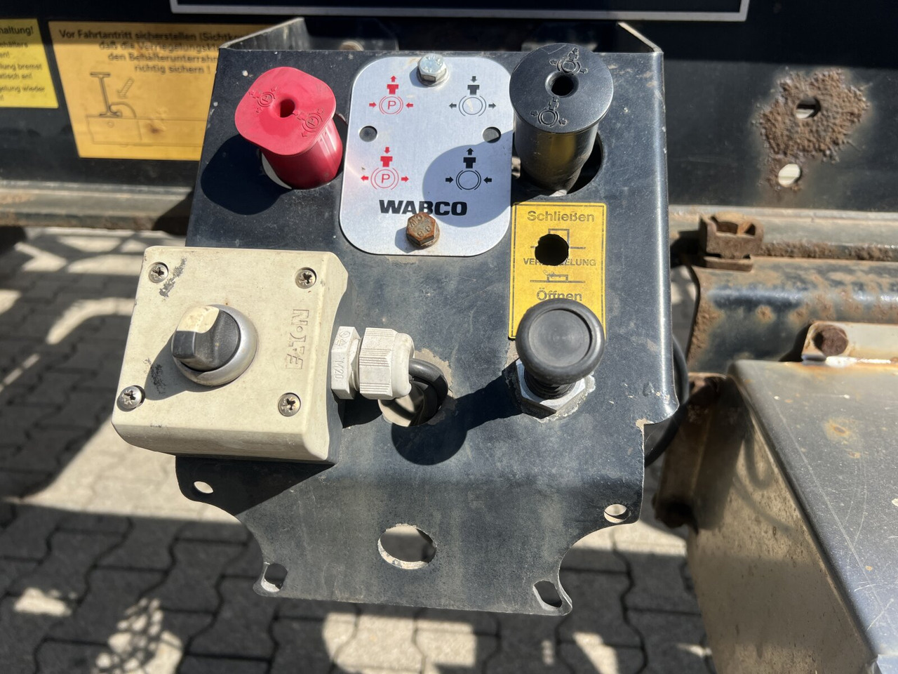 HSA 18.65 Schlittenabroller HUEFFERMANN HSA 18.65 Schlittenabroller - Roll-off/ Skip trailer: picture 2 HSA 18.65 Schlittenabroller HUEFFERMANN HSA 18.65 Schlittenabroller - Roll-off/ Skip trailer: picture 2