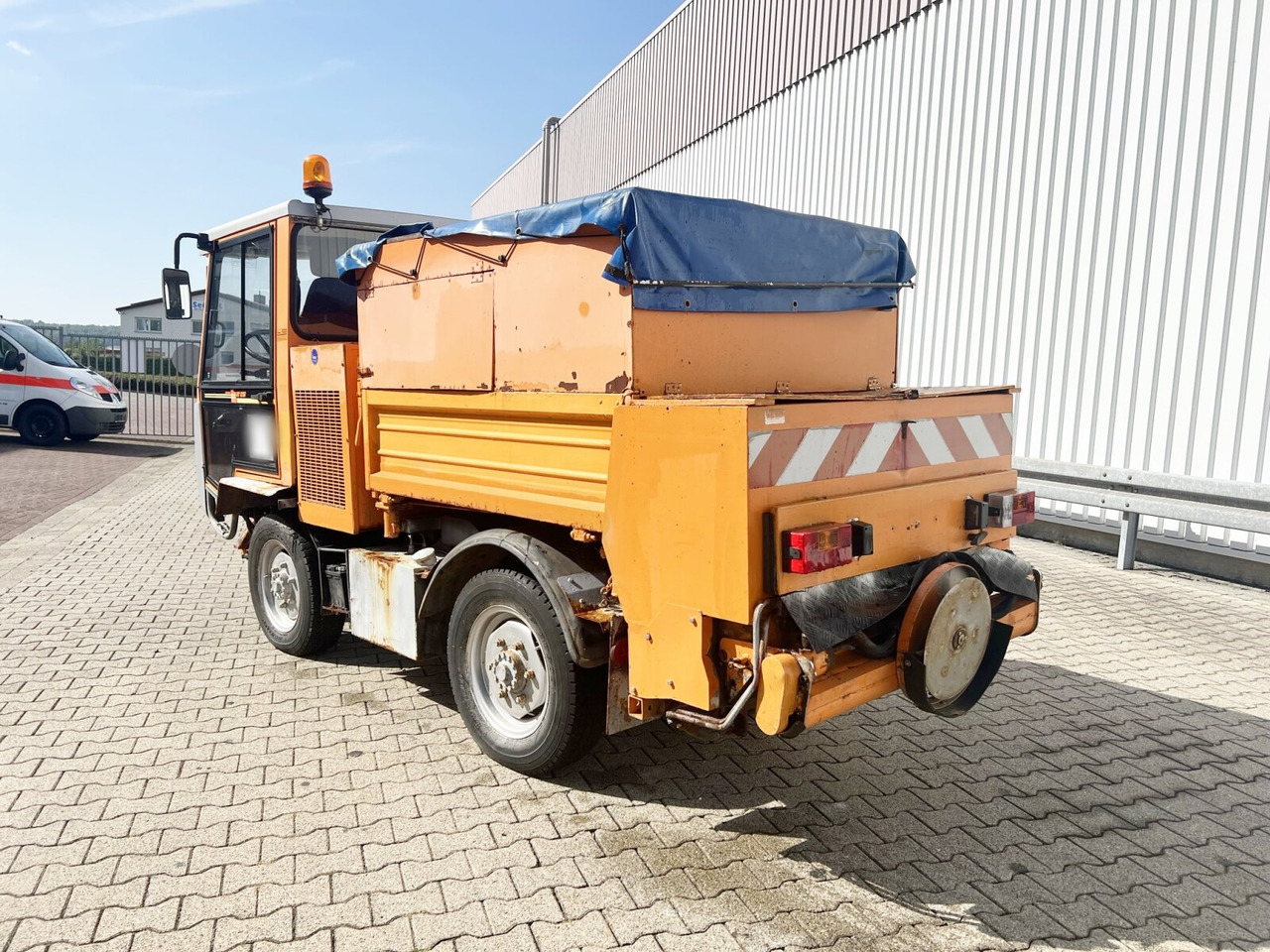 Municipal tractor HY 1251 / 4x4 Bokimobil, Winterdienst, Kehr/Saugmaschine KIEFER HY 1251 / 4x4 Bokimobil, Winterdienst: picture 10