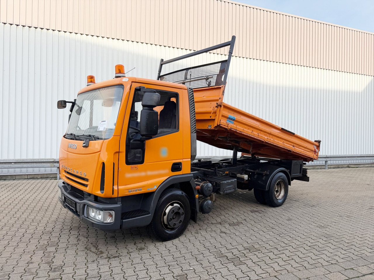 Iveco EuroCargo ML80E18K 4x2 EuroCargo ML80E18K 4x2 - Tipper: picture 1 Iveco EuroCargo ML80E18K 4x2 EuroCargo ML80E18K 4x2 - Tipper: picture 1