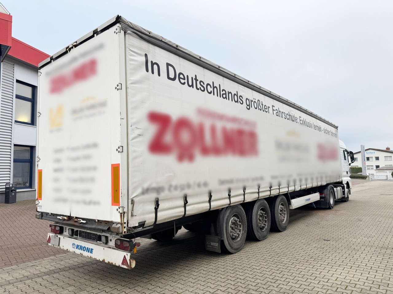Dropside/ Flatbed semi-trailer Krone SDP 27 SDP 27 , Edscha-Verdeck, Ex-Fahrschule: picture 7