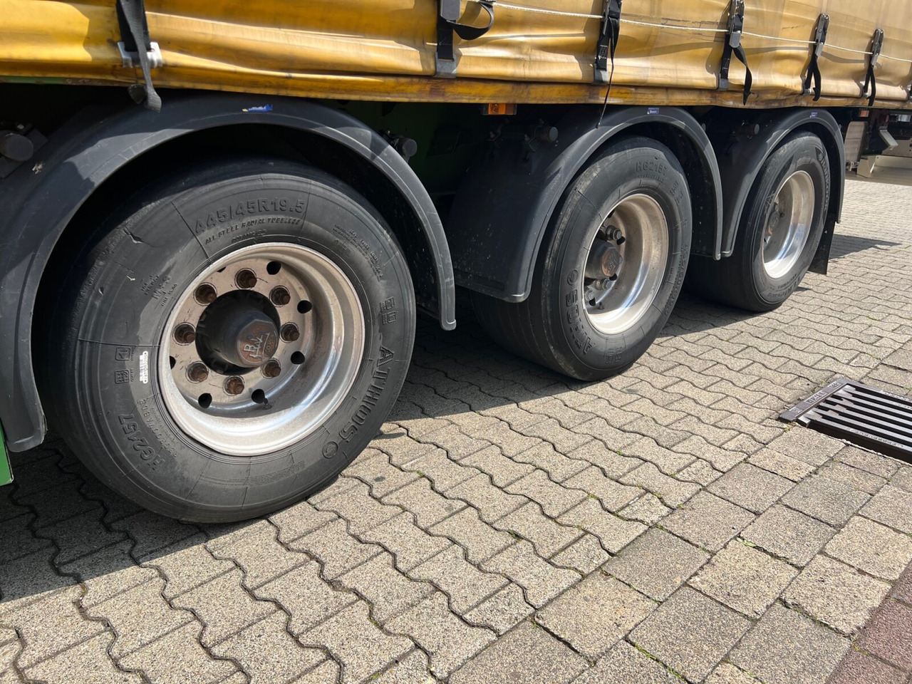 Krone SDP 27 eLCUQ-CS SDP 27 eLCUQ-CS, Coilmulde, Edscha-Verdeck, Hubdach, ca. 93m³ - Curtainsider semi-trailer: picture 3 Krone SDP 27 eLCUQ-CS SDP 27 eLCUQ-CS, Coilmulde, Edscha-Verdeck, Hubdach, ca. 93m³ - Curtainsider semi-trailer: picture 3