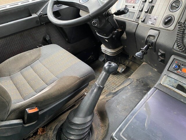 MAN T40 26.364/414 6x4, 6-Zylinder T40 26.364/414 6x4, 6-Zylinder - Hook lift truck: picture 3 MAN T40 26.364/414 6x4, 6-Zylinder T40 26.364/414 6x4, 6-Zylinder - Hook lift truck: picture 3
