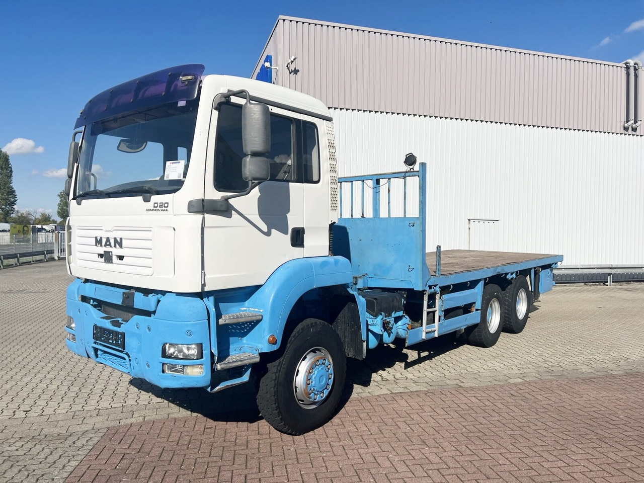 Crane truck, Dropside/ Flatbed truck MAN TGA 26.310 6X6 BB TGA 26.310 6X6 BB mit Kran HMF 1253-K4, Funk: picture 7 Crane truck, Dropside/ Flatbed truck MAN TGA 26.310 6X6 BB TGA 26.310 6X6 BB mit Kran HMF 1253-K4, Funk: picture 7