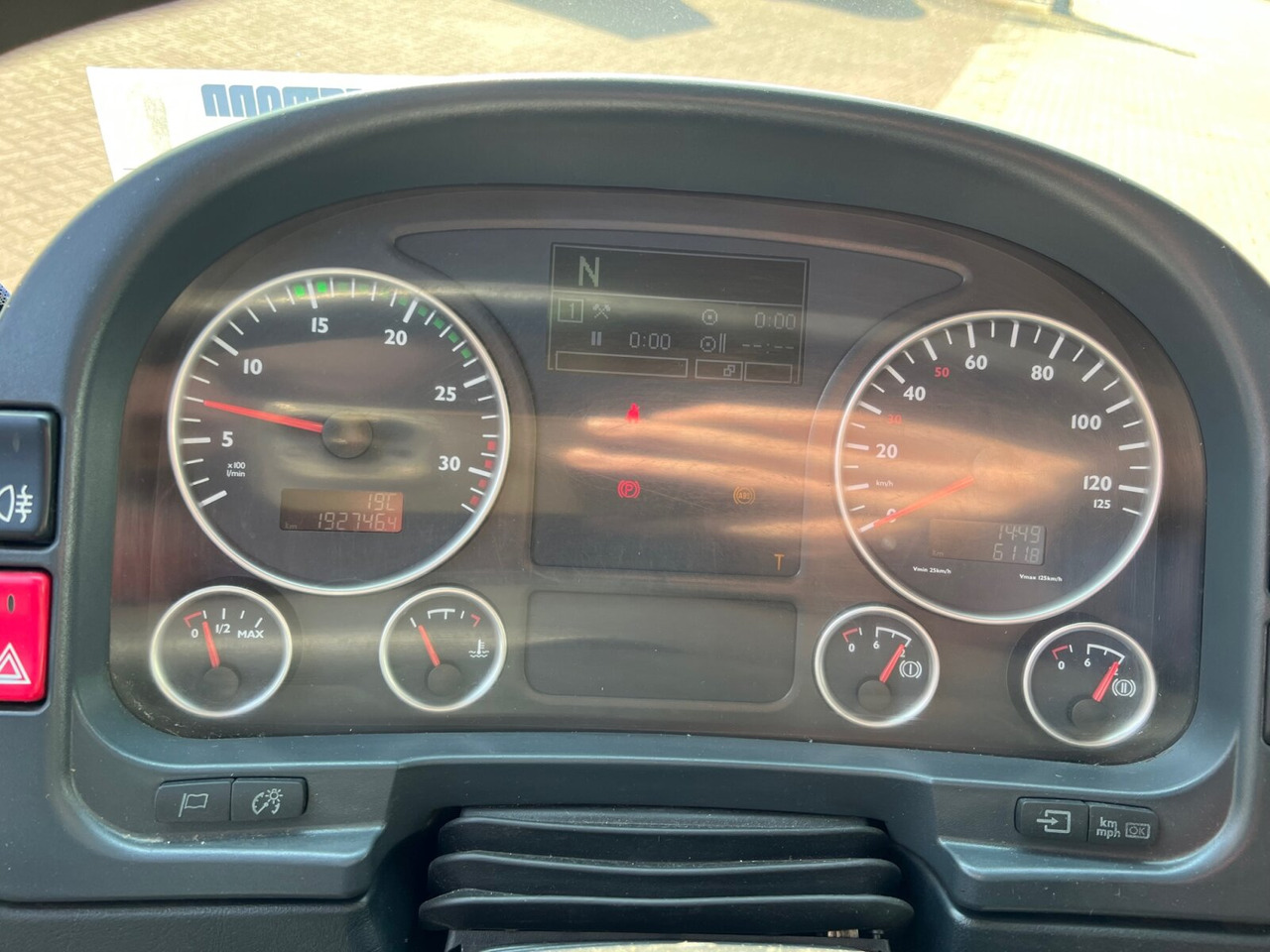 MAN TGL 12.180/210 4x2 BB TGL 12.180/210 4x2 BB, City-Abroller, Kran AMCO VEBA 807N2S - Hook lift truck, Crane truck: picture 5 MAN TGL 12.180/210 4x2 BB TGL 12.180/210 4x2 BB, City-Abroller, Kran AMCO VEBA 807N2S - Hook lift truck, Crane truck: picture 5