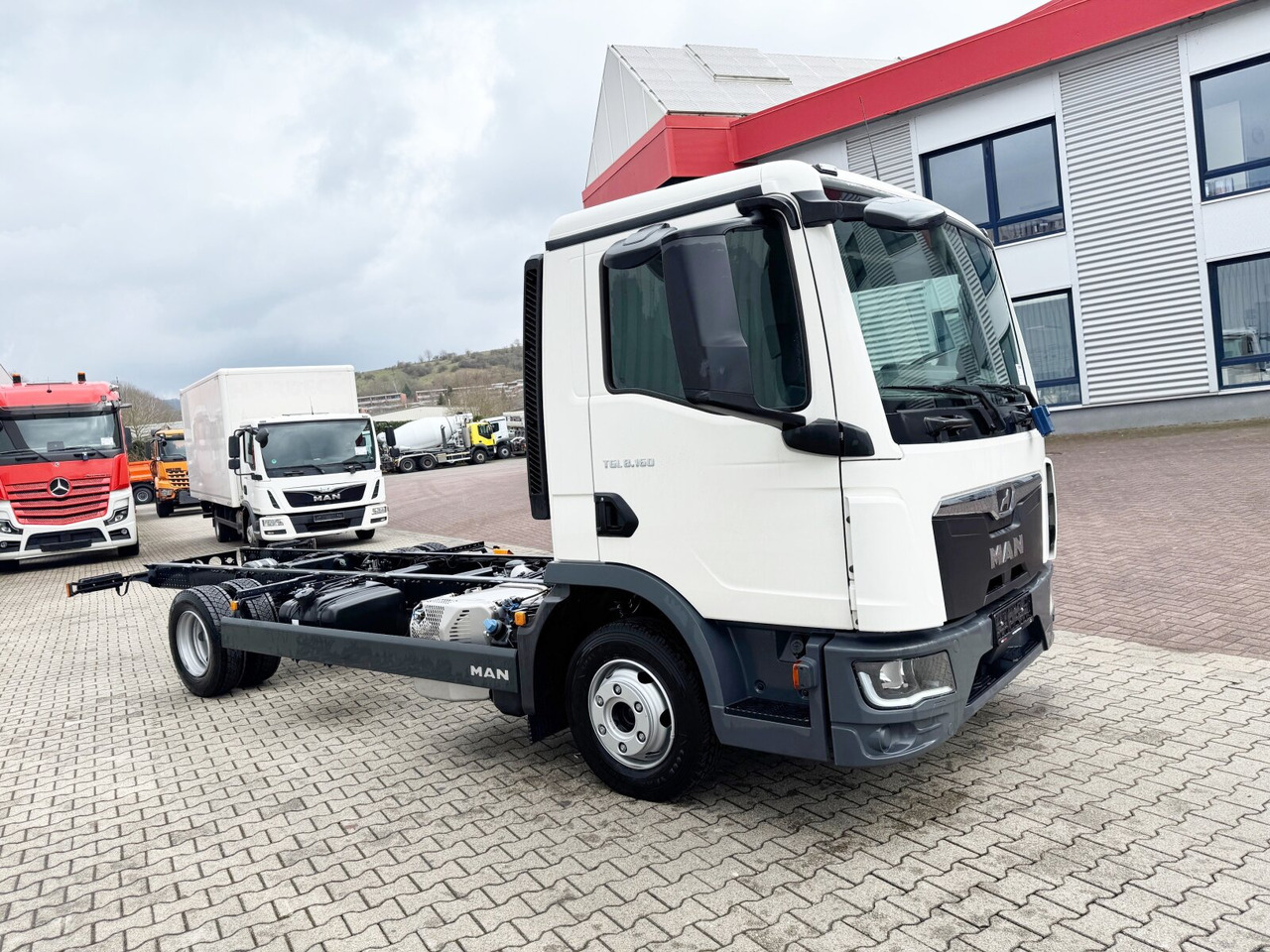 New Hook lift truck MAN TGL 8.160 4x2 BL CH TGL 8.160 4x2 BL CH, City-Abroller: picture 9 New Hook lift truck MAN TGL 8.160 4x2 BL CH TGL 8.160 4x2 BL CH, City-Abroller: picture 9