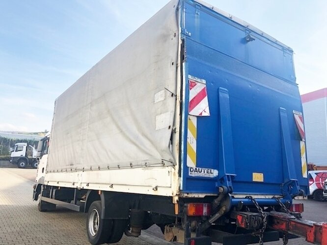MAN TGL 8.210 BL 4x2 TGL 8.210 BL 4x2 mit LBW, Motorschaden! - Curtainsider truck: picture 3 MAN TGL 8.210 BL 4x2 TGL 8.210 BL 4x2 mit LBW, Motorschaden! - Curtainsider truck: picture 3
