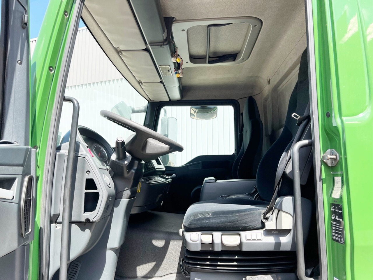 MAN TGM 15.290 4x2 BL TGM 15.290 4x2 BL, Tiefkühlkoffer - Refrigerator truck: picture 4 MAN TGM 15.290 4x2 BL TGM 15.290 4x2 BL, Tiefkühlkoffer - Refrigerator truck: picture 4