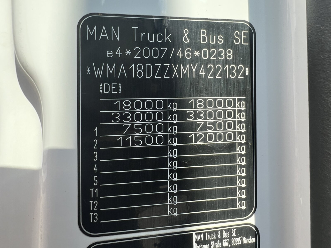 MAN TGM 18.320 4x2 BL TGM 18.320 4x2 BL, Hiab Tele-Absetzanlage, Funk - Skip loader truck: picture 3 MAN TGM 18.320 4x2 BL TGM 18.320 4x2 BL, Hiab Tele-Absetzanlage, Funk - Skip loader truck: picture 3