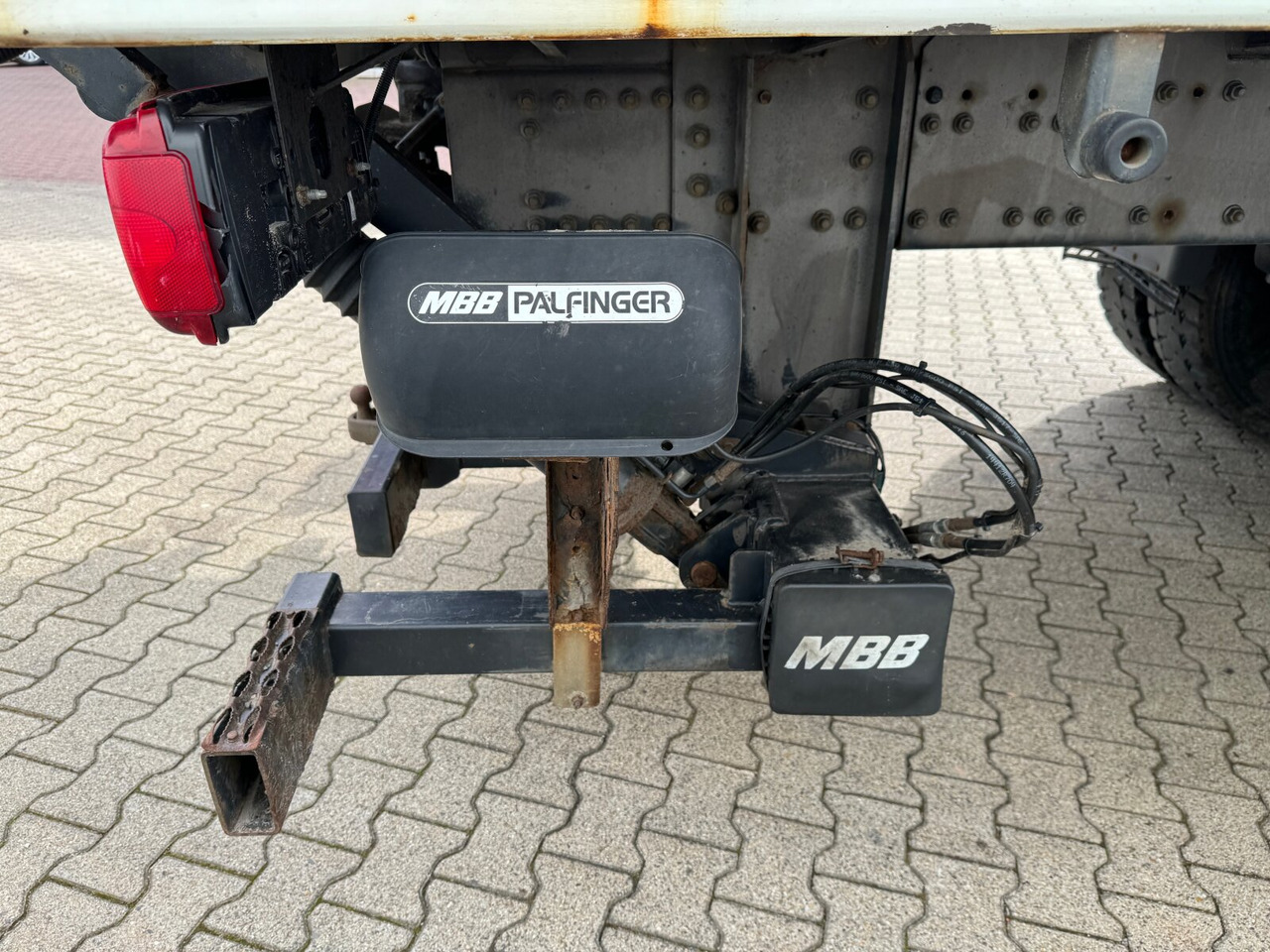 Dropside/ Flatbed truck MAN TGS 18.320 4X4 BL TGS 18.320 4X4 BL, Getränkekoffer, LBW MBB, 2x AHK: picture 11