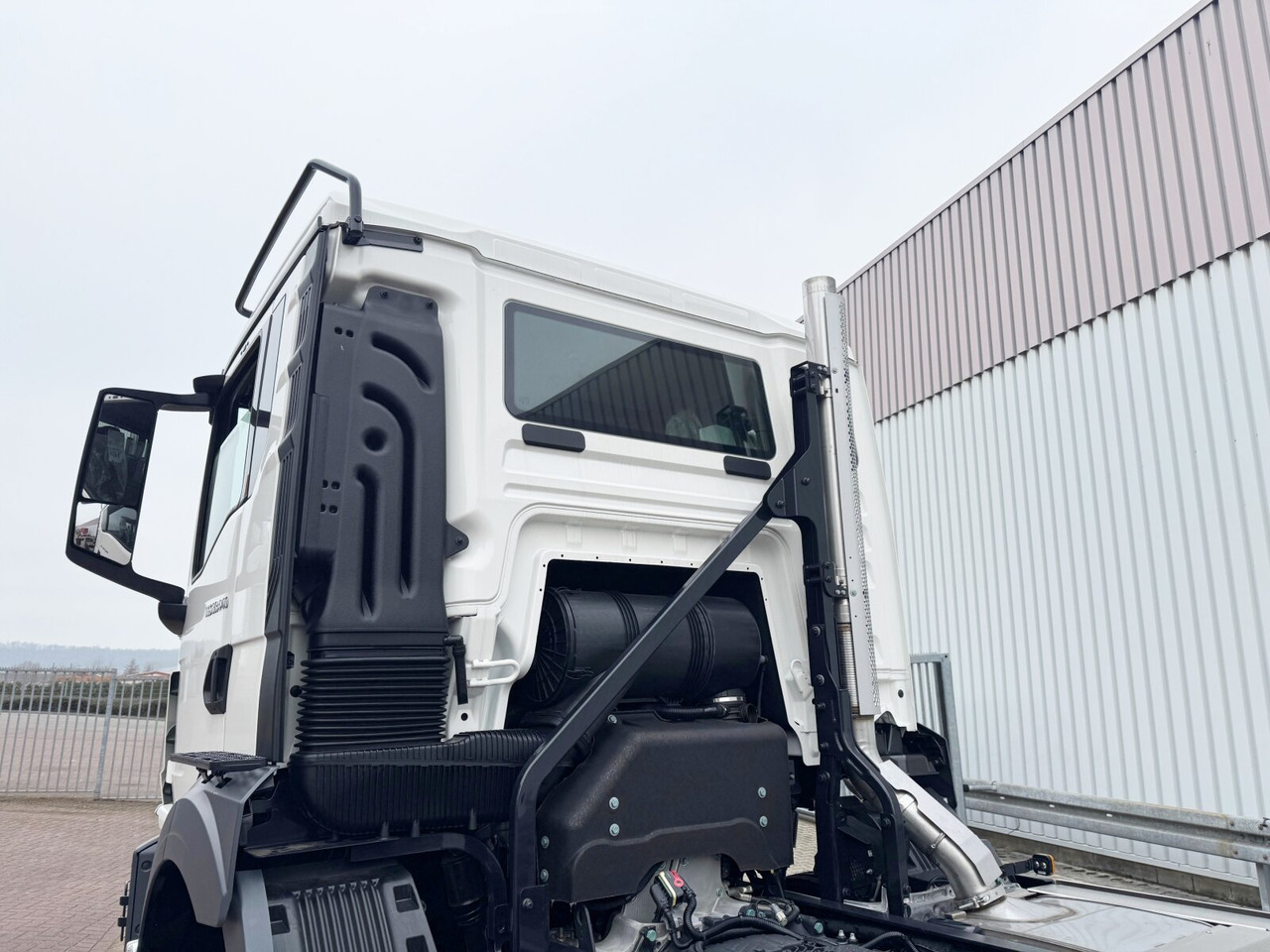 New Cab chassis truck MAN TGS 33.440 6x4 BB TGS 33.440 6x4 BB: picture 13
