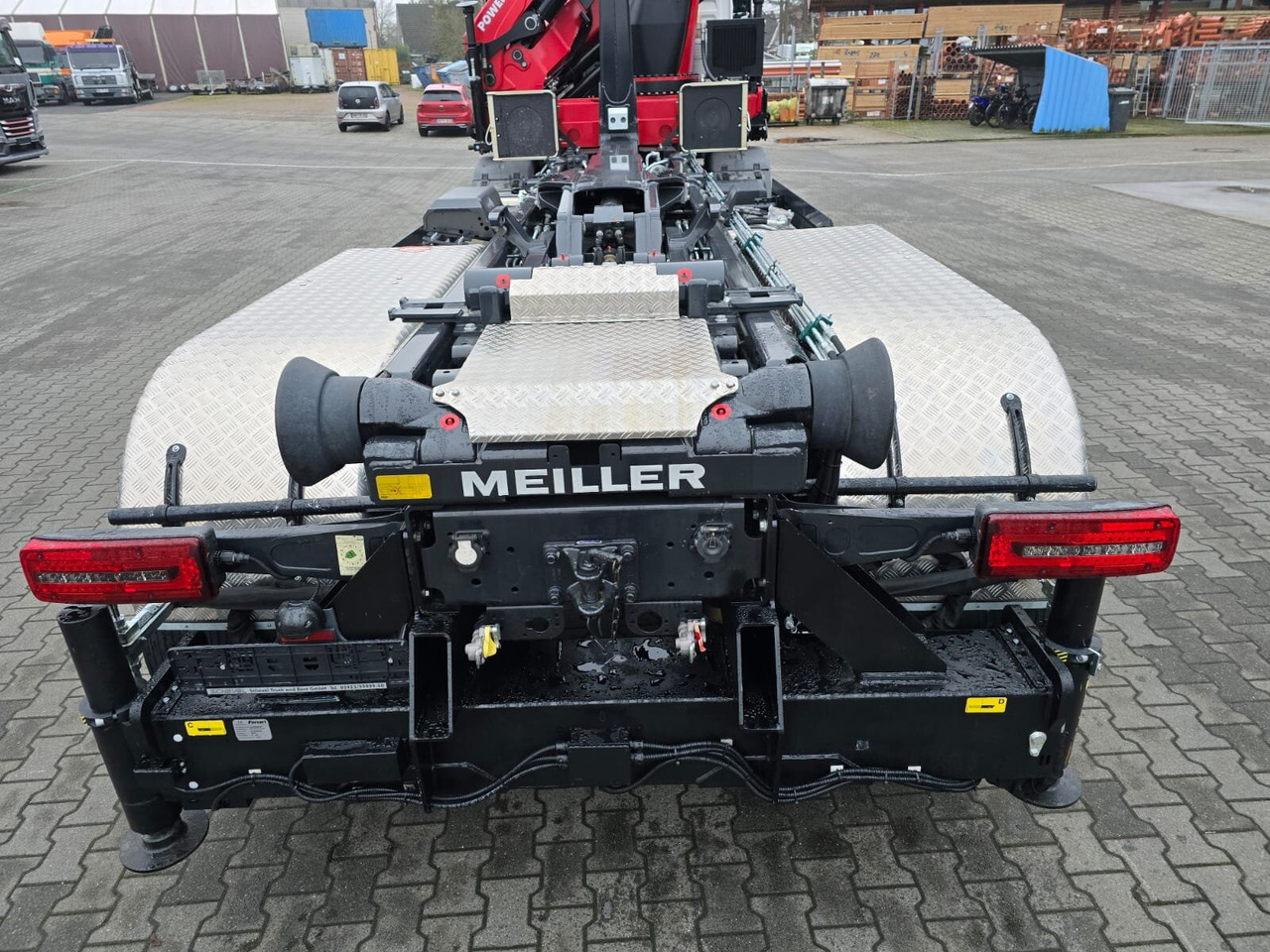 MAN TGS 35.480 8X4 BL TGS 35.480 8X4 BL, Intarder, Kran HMF 3220-K6, 4-fach Abstützung, Funk - Hook lift truck, Crane truck: picture 3 MAN TGS 35.480 8X4 BL TGS 35.480 8X4 BL, Intarder, Kran HMF 3220-K6, 4-fach Abstützung, Funk - Hook lift truck, Crane truck: picture 3