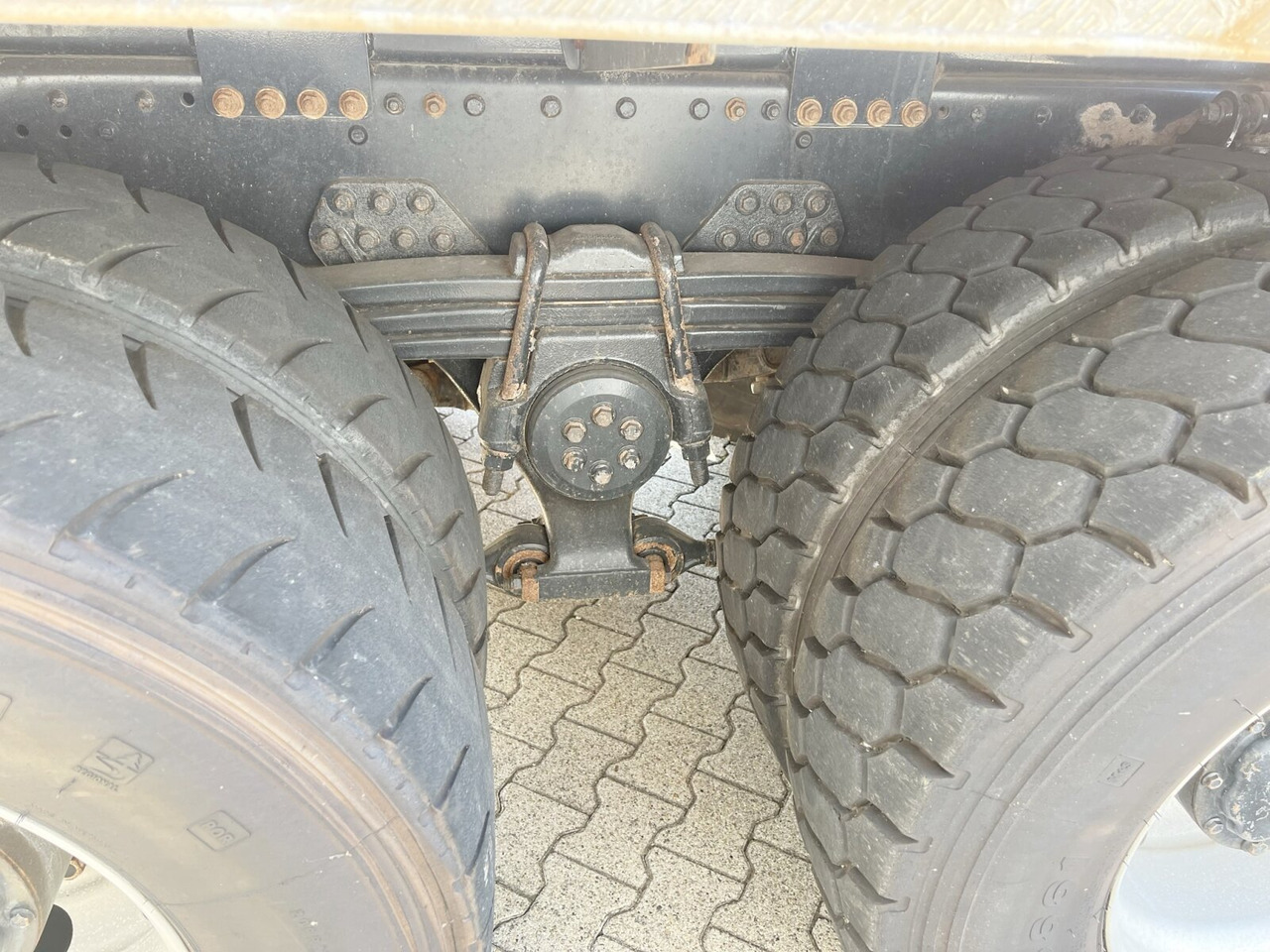 MAN TGX 26.460 6X4 BB TGX 26.460 6X4 BB, Intarder, Standklima - Tipper: picture 3 MAN TGX 26.460 6X4 BB TGX 26.460 6X4 BB, Intarder, Standklima - Tipper: picture 3