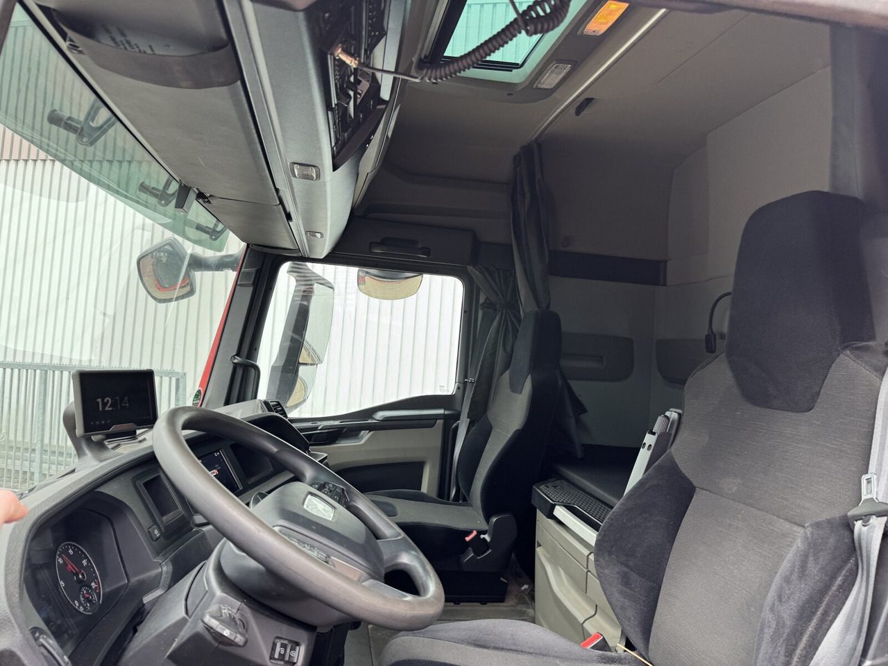 MAN TGX 26.470 6X2-4 BL TGX 26.470 6X2-4 BL, Lenk-/Liftachse, XLX-Fahrerhaus, VDL Abrollanlage 7m - Hook lift truck: picture 3 MAN TGX 26.470 6X2-4 BL TGX 26.470 6X2-4 BL, Lenk-/Liftachse, XLX-Fahrerhaus, VDL Abrollanlage 7m - Hook lift truck: picture 3
