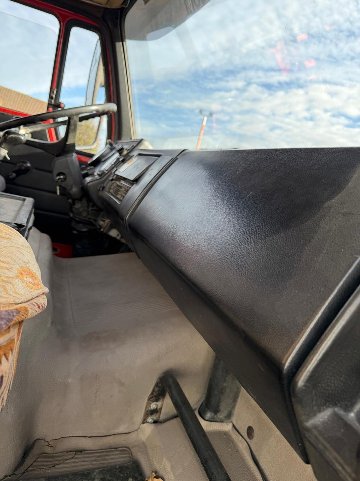 Mercedes-Benz - 2628 6 x 4 - Tipper: picture 4 Mercedes-Benz - 2628 6 x 4 - Tipper: picture 4