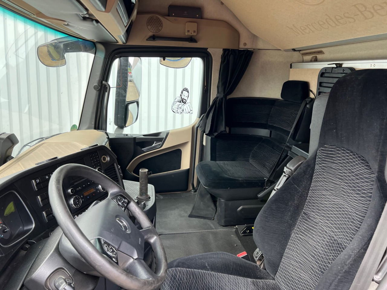 Mercedes-Benz Actros 2542 L/nR 6x2 Actros 2542 L/nR 6x2, Retarder, Standklima, StreamSpace, SoloStar - Container transporter/ Swap body truck: picture 2 Mercedes-Benz Actros 2542 L/nR 6x2 Actros 2542 L/nR 6x2, Retarder, Standklima, StreamSpace, SoloStar - Container transporter/ Swap body truck: picture 2