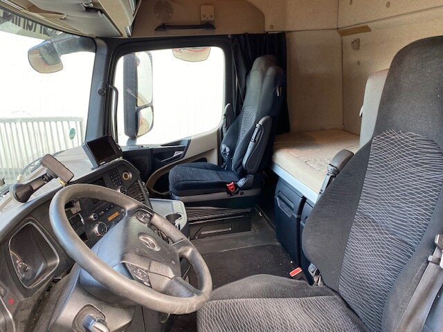 Mercedes-Benz Actros 2545 L 6x2 Actros 2545 L 6x2, StreamSpace, Liftachse, Bi-Xenon - Cab chassis truck: picture 2 Mercedes-Benz Actros 2545 L 6x2 Actros 2545 L 6x2, StreamSpace, Liftachse, Bi-Xenon - Cab chassis truck: picture 2
