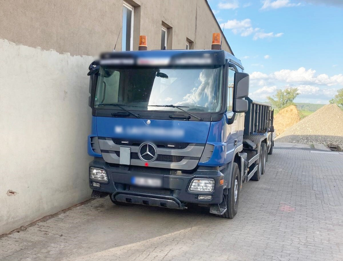 Mercedes-Benz Actros 3346 6x4 Actros 3346 6x4, Retarder - Hook lift truck: picture 2 Mercedes-Benz Actros 3346 6x4 Actros 3346 6x4, Retarder - Hook lift truck: picture 2