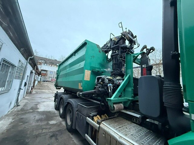 Mercedes-Benz Arocs 3240 L 8x4 ENA Arocs 3240 L 8x4 ENA, Lenk-/Liftachse, Navi, Hiab Abrollkipper - Hook lift truck: picture 3 Mercedes-Benz Arocs 3240 L 8x4 ENA Arocs 3240 L 8x4 ENA, Lenk-/Liftachse, Navi, Hiab Abrollkipper - Hook lift truck: picture 3