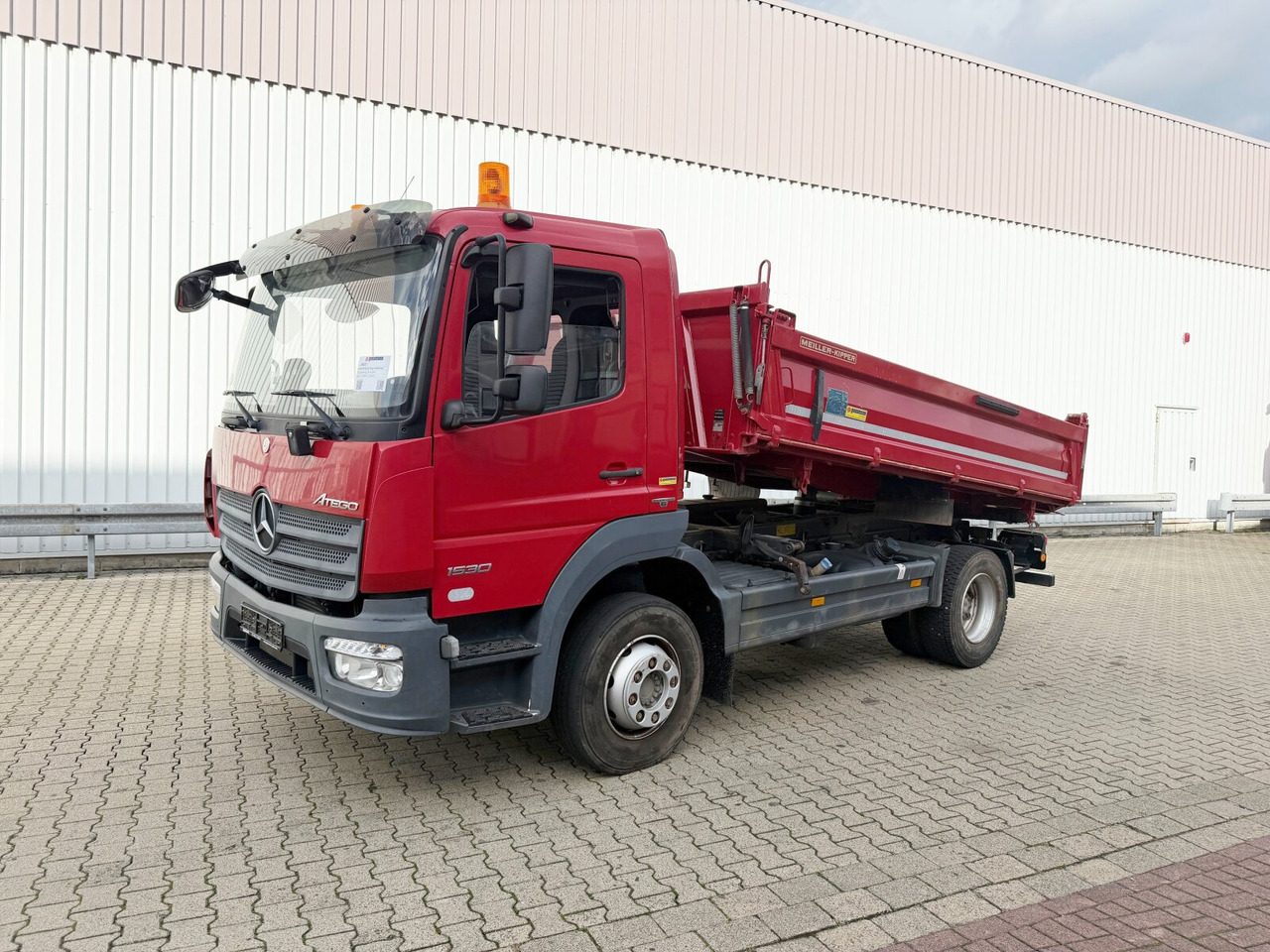 Mercedes-Benz Atego 1530 K 4x2 Atego 1530 K 4x2, 2x AHK - Tipper: picture 1 Mercedes-Benz Atego 1530 K 4x2 Atego 1530 K 4x2, 2x AHK - Tipper: picture 1