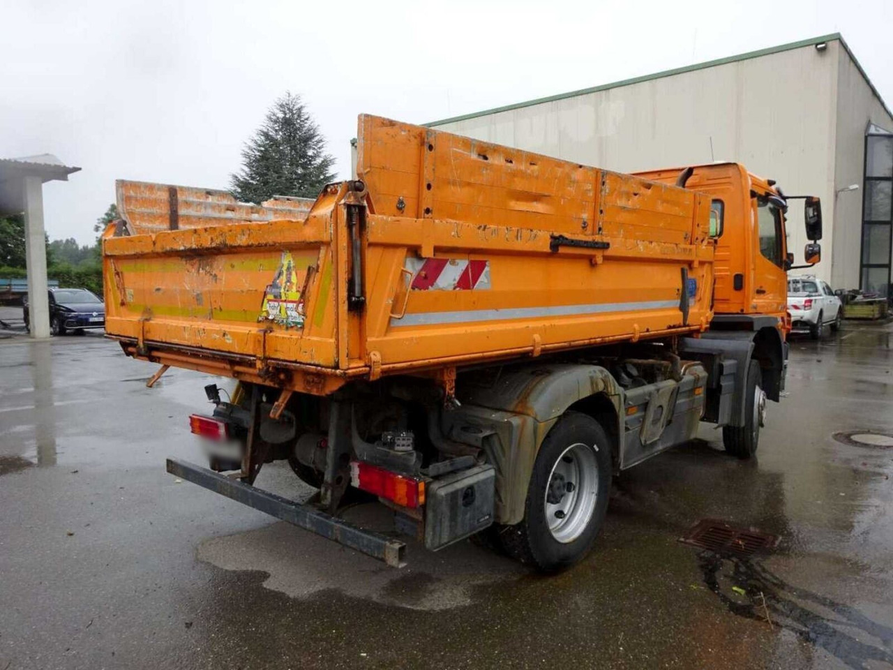 Mercedes-Benz Atego 1624 AK 4x4 Atego 1624 AK 4x4, AT-Motor, Winterdienstausstattung - Tipper, Crane truck: picture 3 Mercedes-Benz Atego 1624 AK 4x4 Atego 1624 AK 4x4, AT-Motor, Winterdienstausstattung - Tipper, Crane truck: picture 3