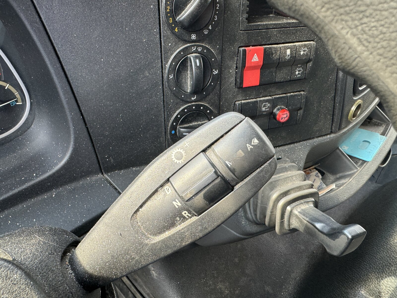 Mercedes-Benz Atego 816 L 4x2 Atego 816 L 4x2, Dautel LBW - Curtainsider truck: picture 4 Mercedes-Benz Atego 816 L 4x2 Atego 816 L 4x2, Dautel LBW - Curtainsider truck: picture 4