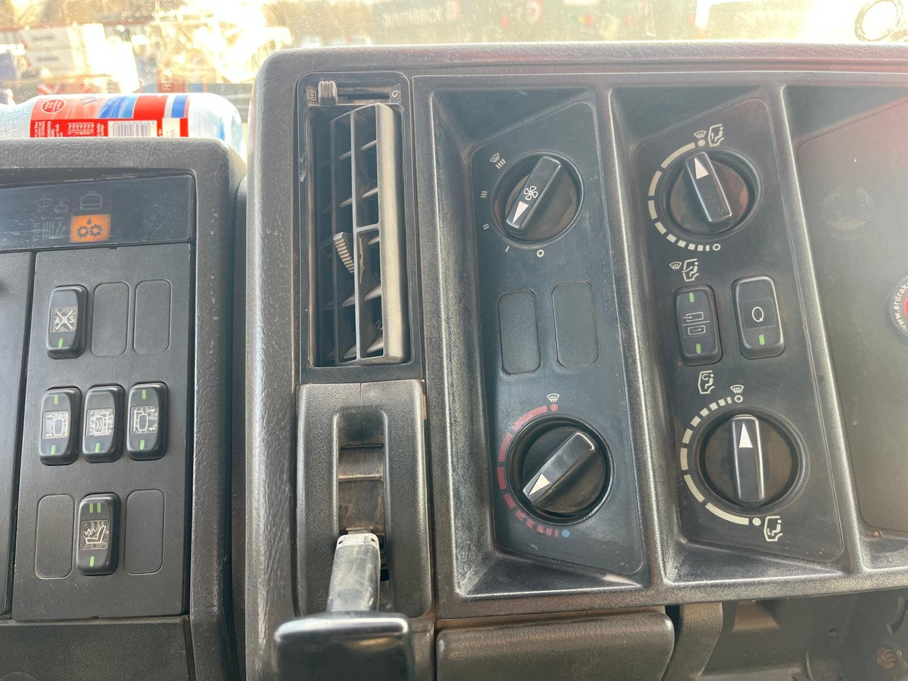 Mercedes-Benz SK 1824 AK 4x4 SK 1824 AK 4x4 - Tipper: picture 2 Mercedes-Benz SK 1824 AK 4x4 SK 1824 AK 4x4 - Tipper: picture 2