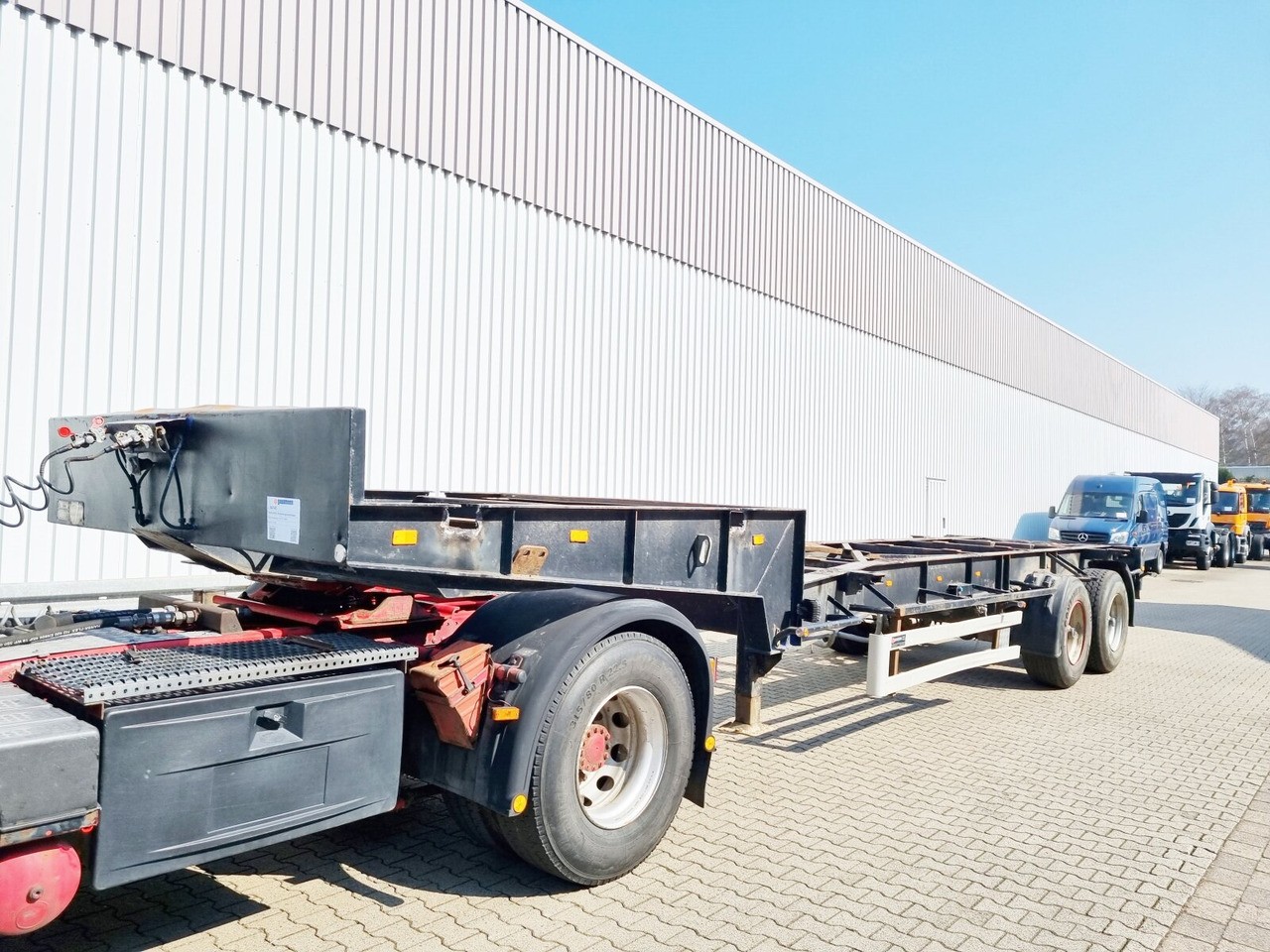Pritschenauflieger TANG Pritschenauflieger - Dropside/ Flatbed semi-trailer: picture 1 Pritschenauflieger TANG Pritschenauflieger - Dropside/ Flatbed semi-trailer: picture 1