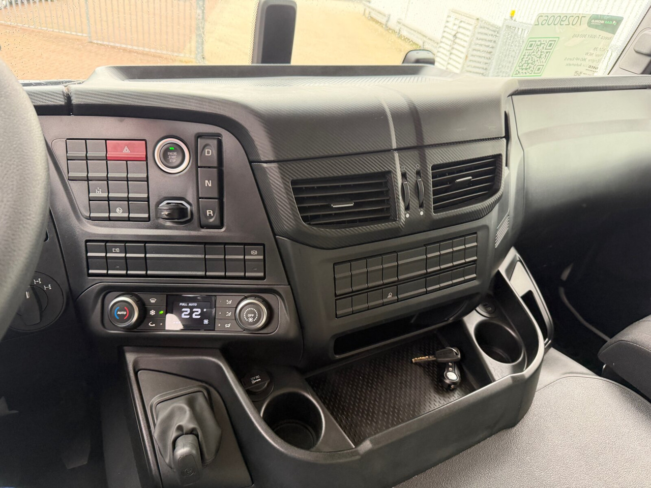 T-Way 360 6x6 T-Way 360 6x6, Nebenantrieb, 3x VORHANDEN! - Cab chassis truck: picture 3 T-Way 360 6x6 T-Way 360 6x6, Nebenantrieb, 3x VORHANDEN! - Cab chassis truck: picture 3