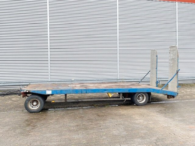 TP2 2080 TP2 2080 - Low loader trailer: picture 5 TP2 2080 TP2 2080 - Low loader trailer: picture 5