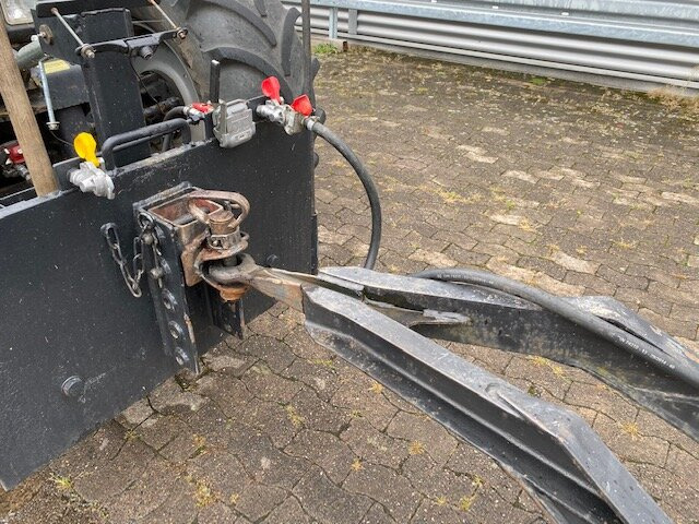 TP2 2080 TP2 2080 - Low loader trailer: picture 4 TP2 2080 TP2 2080 - Low loader trailer: picture 4