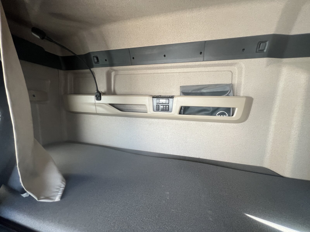 MAN TGX 18.500 4X4H BLS TGX 18.500 4X4H BLS, PriTarder, HydroDrive, Kipphydraulik - Tractor unit: picture 5 MAN TGX 18.500 4X4H BLS TGX 18.500 4X4H BLS, PriTarder, HydroDrive, Kipphydraulik - Tractor unit: picture 5