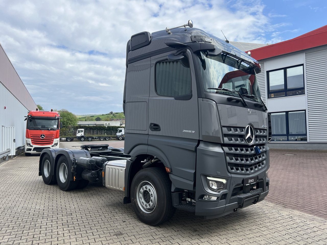 New Tractor unit Mercedes-Benz Arocs 2653 LS 6x4 Arocs 2653 LS 6x4, Retarder, MirrorCam, MultimediaCockpit, Navi, LED: picture 8