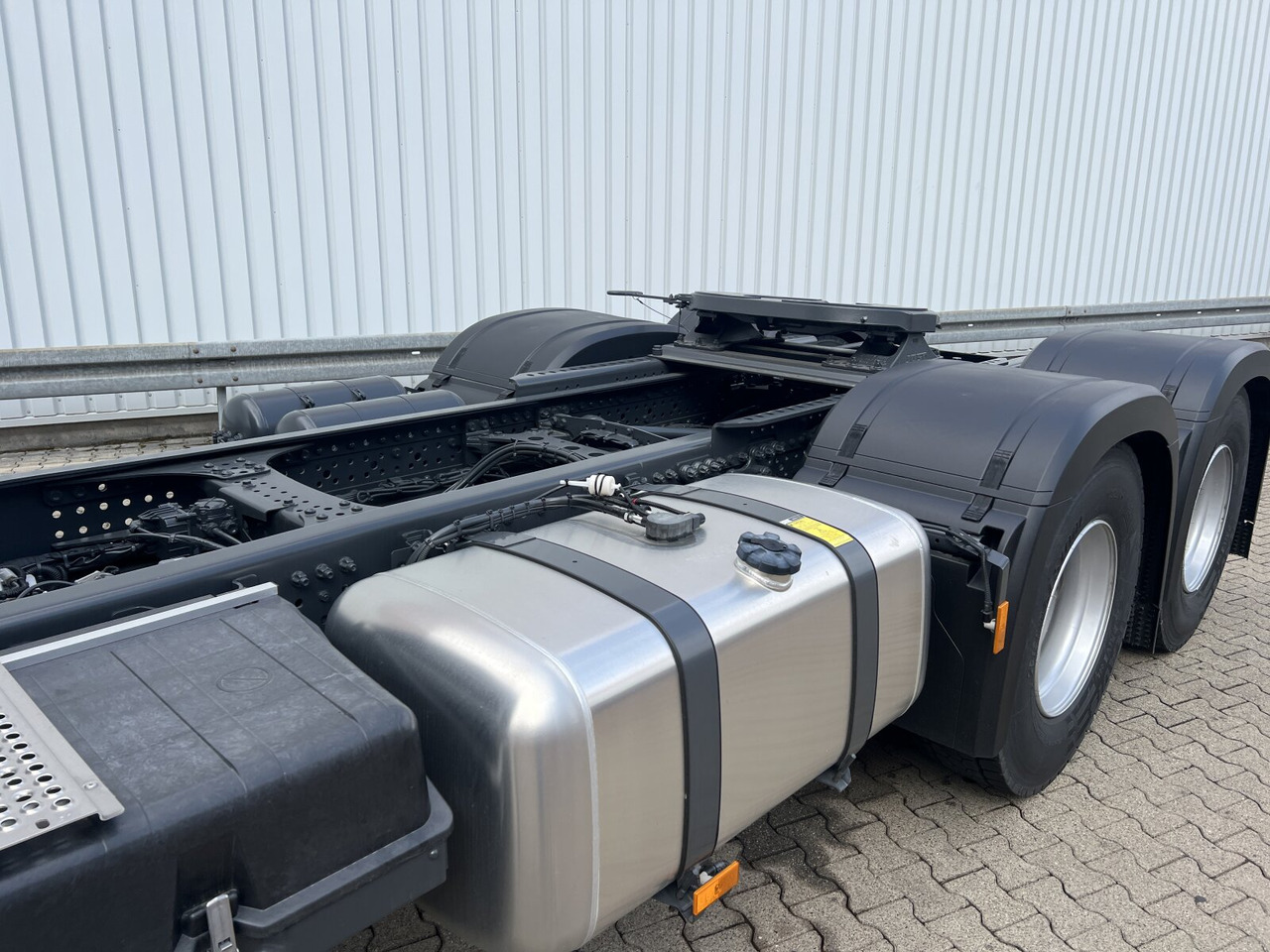 New Tractor unit Mercedes-Benz Arocs 2653 LS 6x4 Arocs 2653 LS 6x4, Retarder, MirrorCam, MultimediaCockpit, Navi, LED: picture 13