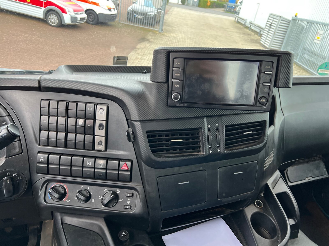 Stralis AT440S46TZ 6x4 Stralis AT440S46TZ 6x4, EEV, Kipphydraulik - Tractor unit: picture 4 Stralis AT440S46TZ 6x4 Stralis AT440S46TZ 6x4, EEV, Kipphydraulik - Tractor unit: picture 4