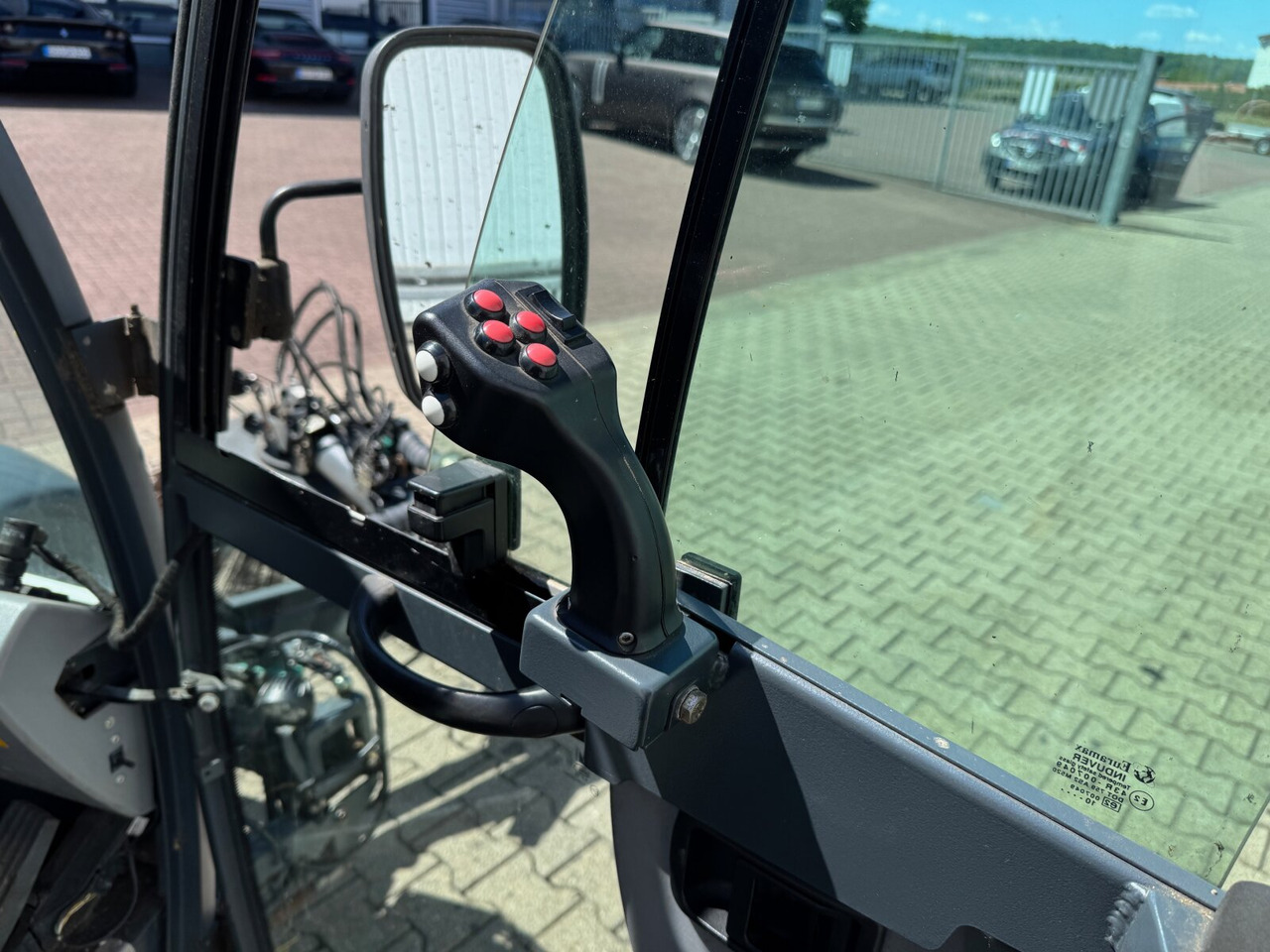Hako Multicar Citymaster 2000 3B Kehrmaschine 4x2 Multicar Citymaster 2000 3B Kehrmaschine 4x2 - Truck: picture 5 Hako Multicar Citymaster 2000 3B Kehrmaschine 4x2 Multicar Citymaster 2000 3B Kehrmaschine 4x2 - Truck: picture 5