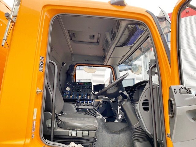 Truck Mercedes-Benz Atego 1324 4x2 Atego 1324 4x2, Kehrmaschine Explorer 8: picture 15