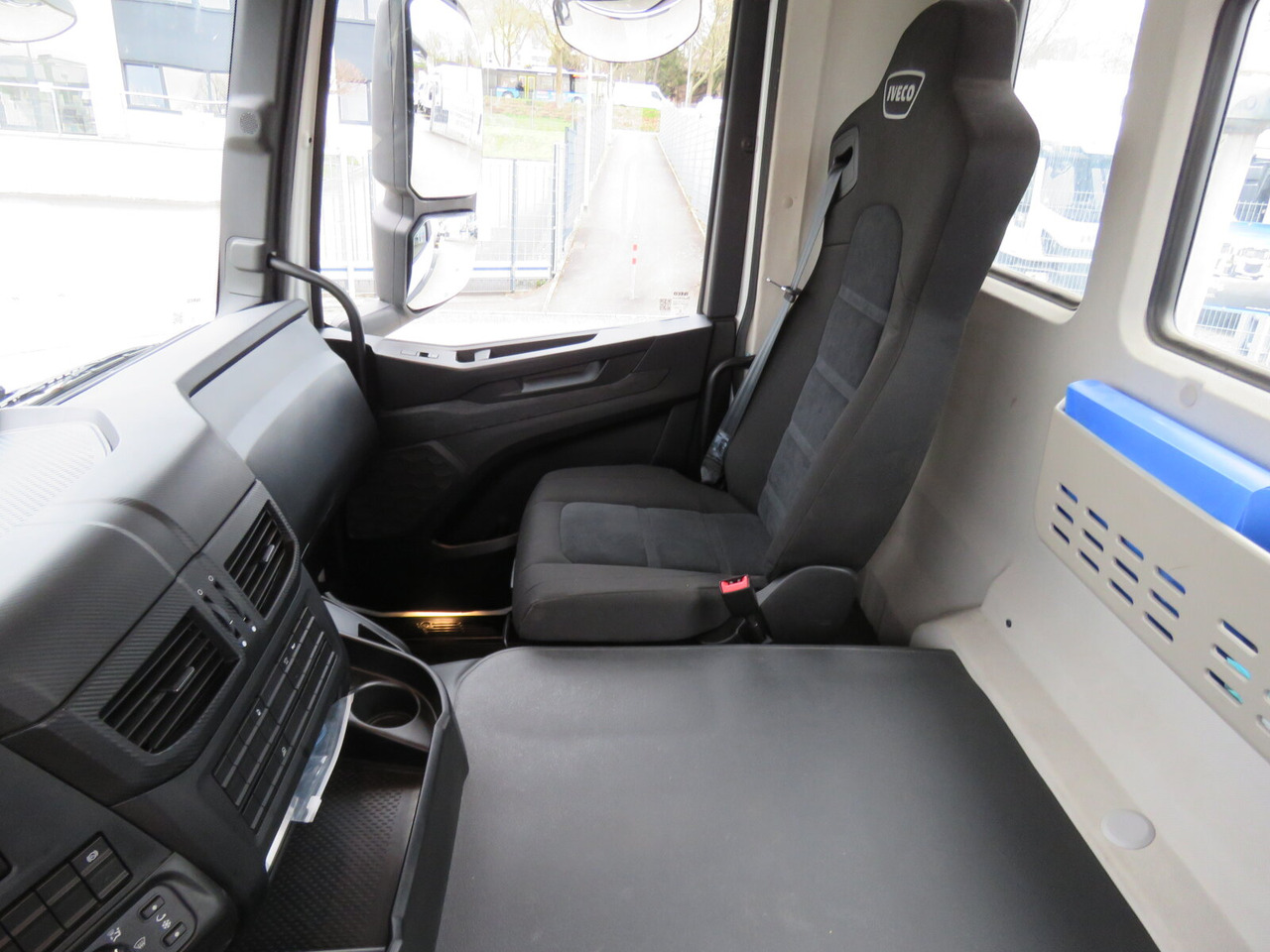 X-Way AD360X40BZ 8x4 X-Way AD360X40BZ 8x4, Stetter Betonmischer ca. 9m³ - Concrete mixer truck: picture 4 X-Way AD360X40BZ 8x4 X-Way AD360X40BZ 8x4, Stetter Betonmischer ca. 9m³ - Concrete mixer truck: picture 4