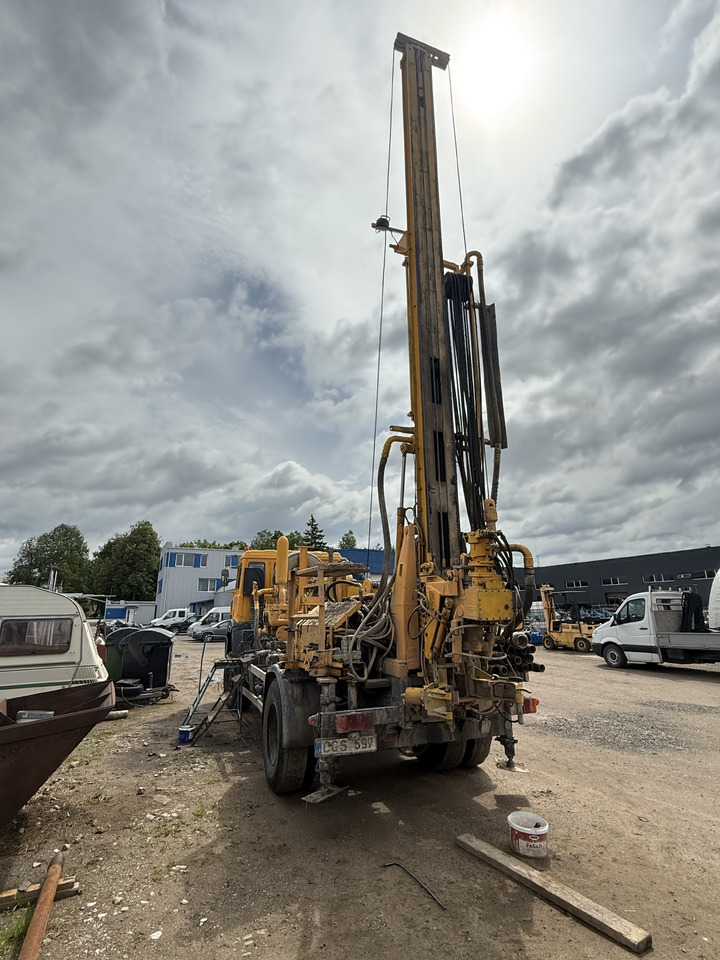 B1A - Drilling rig: picture 2 B1A - Drilling rig: picture 2