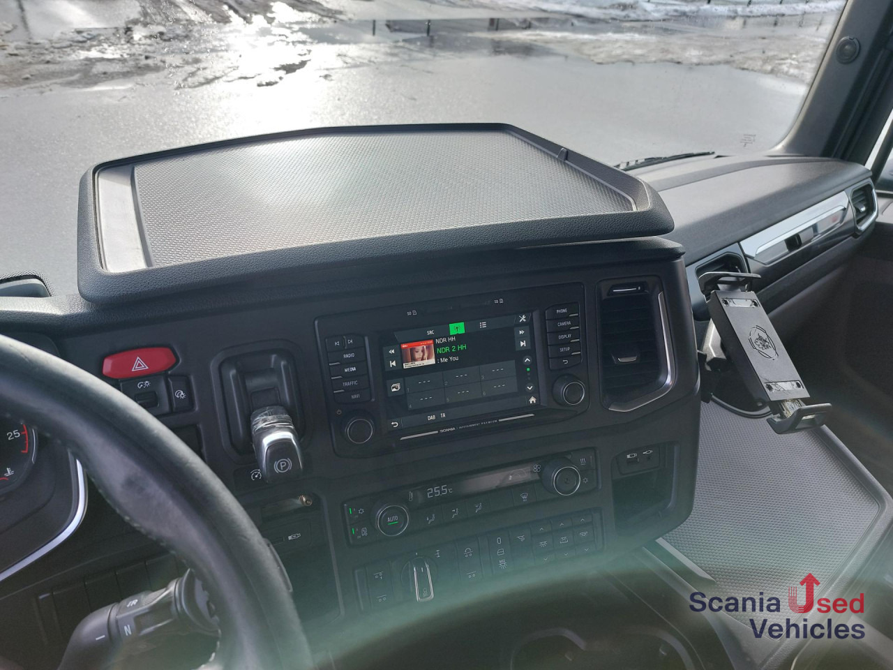 SCANIA R 410 A6x2/4LB - Tractor unit: picture 3 SCANIA R 410 A6x2/4LB - Tractor unit: picture 3