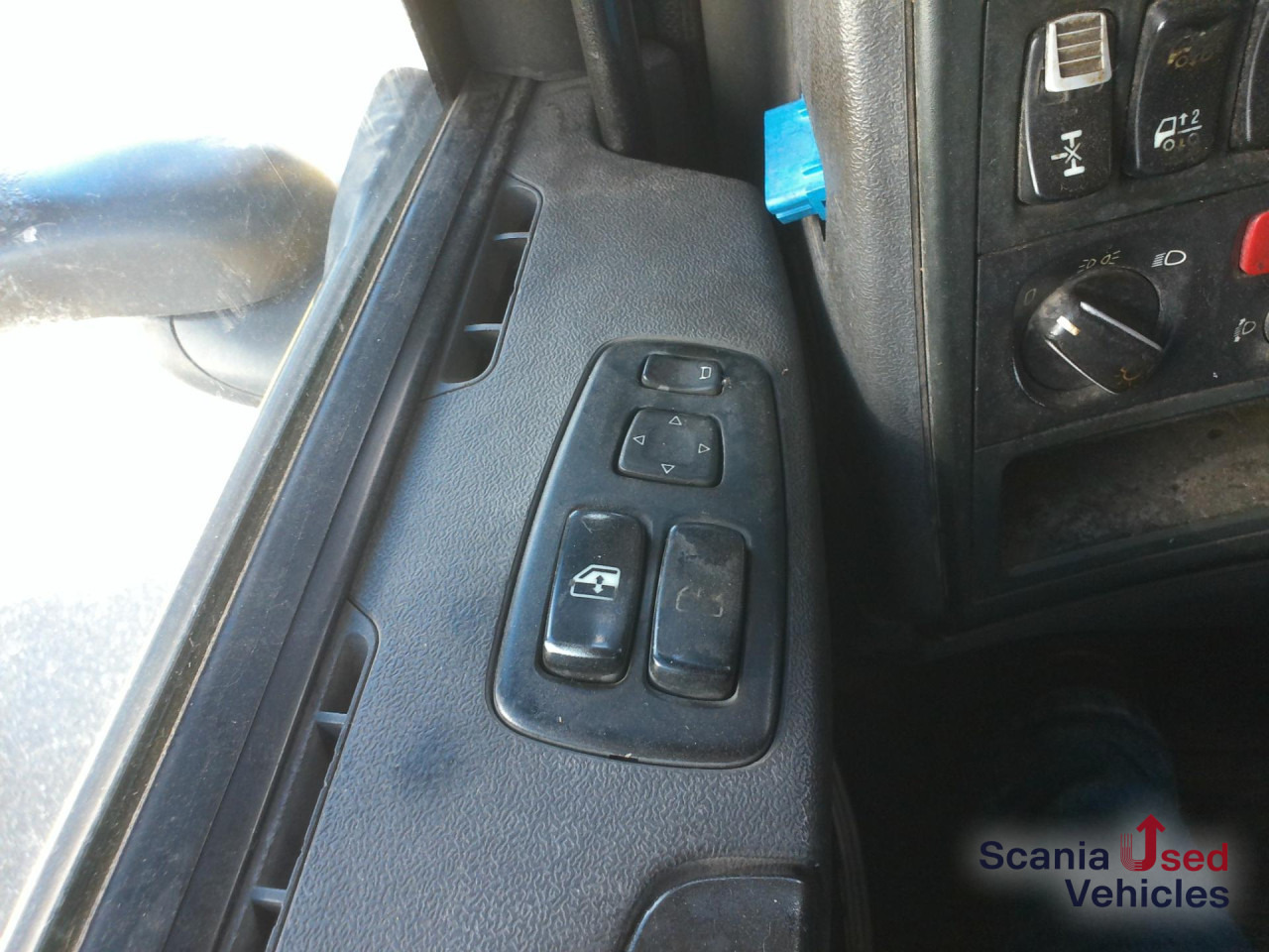 SCANIA R 420 LA4x2MEB Volumen MEGA Jumbo Vollluft - Tractor unit: picture 5 SCANIA R 420 LA4x2MEB Volumen MEGA Jumbo Vollluft - Tractor unit: picture 5