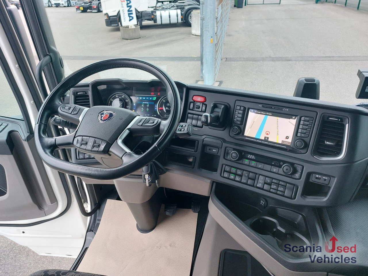 SCANIA R 460 A4x2NA SUPER TOP Navi Standklima ect.... - Tractor unit: picture 3 SCANIA R 460 A4x2NA SUPER TOP Navi Standklima ect.... - Tractor unit: picture 3