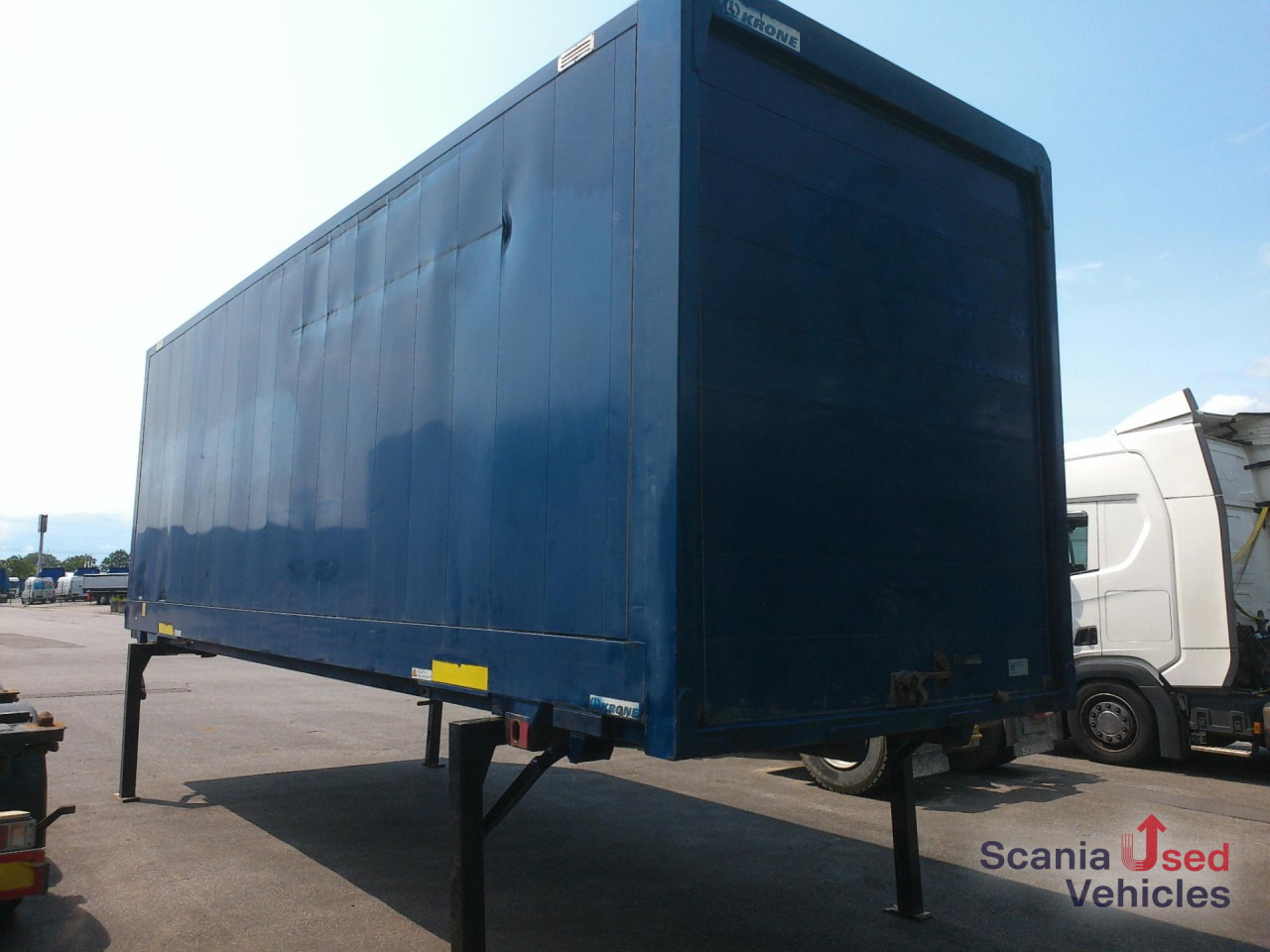 KRONE WB Koffer 7,82 Rolltor - Trailer: picture 3 KRONE WB Koffer 7,82 Rolltor - Trailer: picture 3
