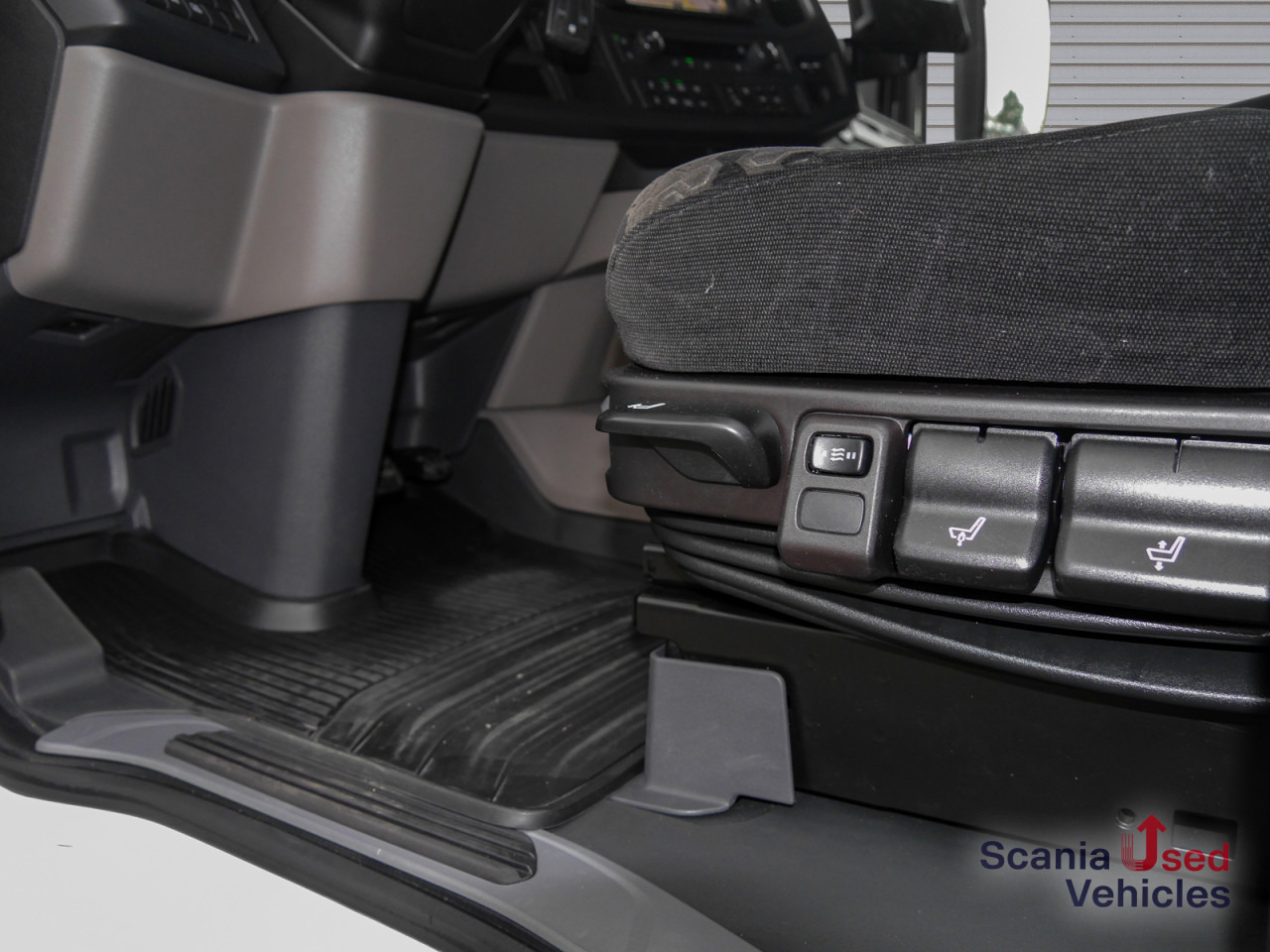 SCANIA R 460 A4x2NA - SUPER - - Tractor unit: picture 3 SCANIA R 460 A4x2NA - SUPER - - Tractor unit: picture 3