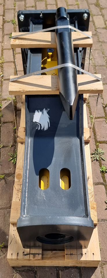 MUSTANG HM550 - Hydraulic hammer for Excavator: picture 5 MUSTANG HM550 - Hydraulic hammer for Excavator: picture 5