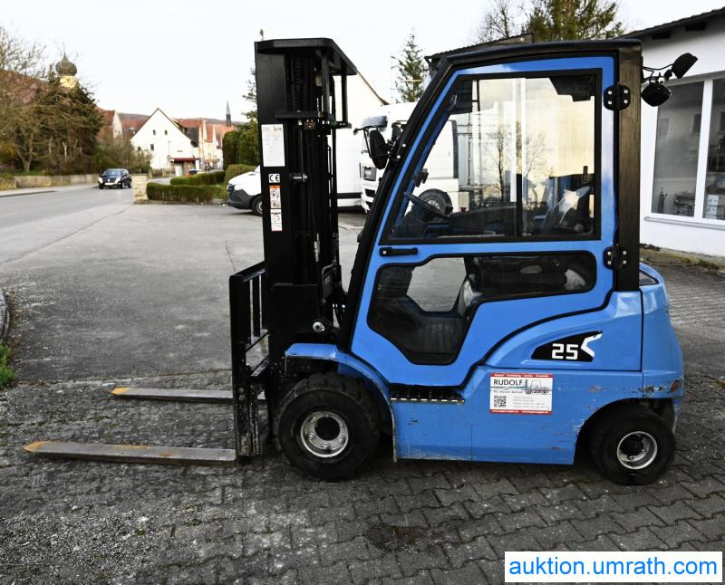 Hangcha Elektrostapler Gabelstapler Hangcha CPD 25 XD4 - S126 Lithium Ionen Akku Kabine Vollfreihub Triplexmast mit Seitenschieber - Electric forklift: picture 5 Hangcha Elektrostapler Gabelstapler Hangcha CPD 25 XD4 - S126 Lithium Ionen Akku Kabine Vollfreihub Triplexmast mit Seitenschieber - Electric forklift: picture 5