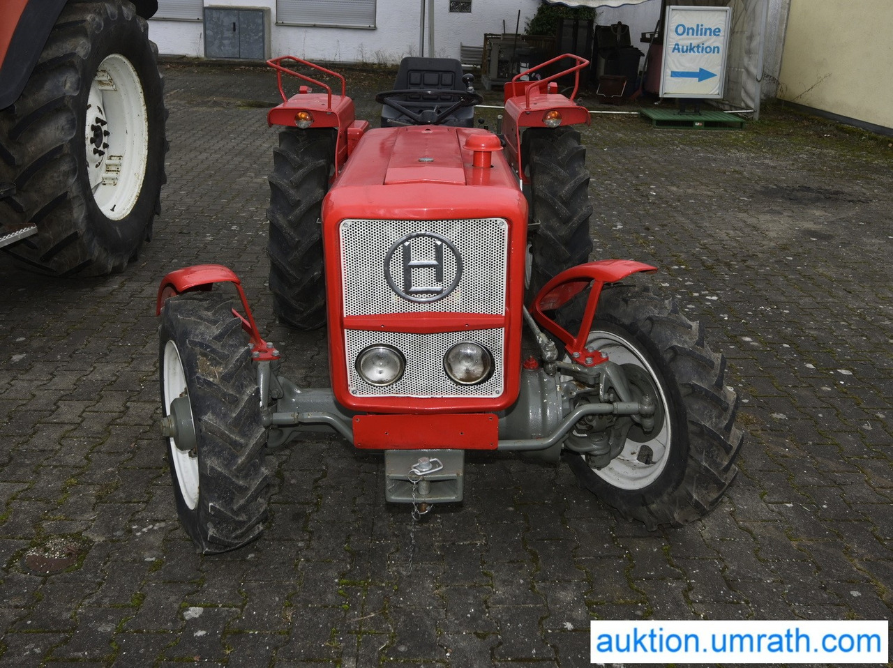 LINDNER BF320A / BF 320 A - Farm tractor: picture 3 LINDNER BF320A / BF 320 A - Farm tractor: picture 3